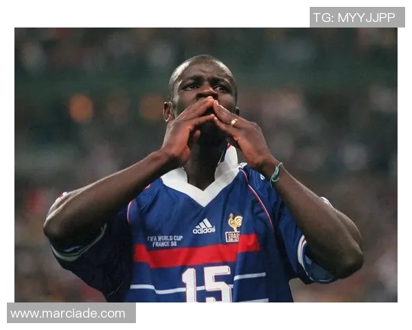 巴黎足球5号球星是谁揭晓球员背后的故事与成就 巴黎足球5号球星是谁揭晓球员背后的故事与成就