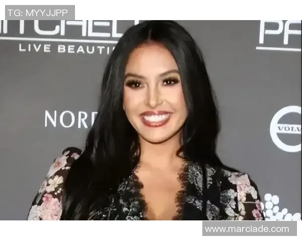 欧美足球球星娇妻们的奢华生活与背后不为人知的坚韧故事 欧美足球球星娇妻们的奢华生活与背后不为人知的坚韧故事